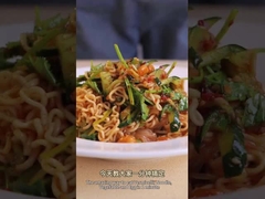 Heerlijke zure en pittige instant soep Vermicelli en noedels 12 maanden hete en zure instant noedels