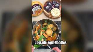 Kook de instantnoedels op deze manier met andere ingrediënten