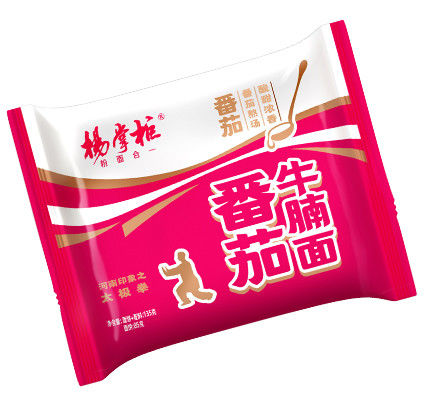 Niet pittige tomaten rundvlees smaak Instant Noodles OEM 129g*24 Gezonde Instant Ramen