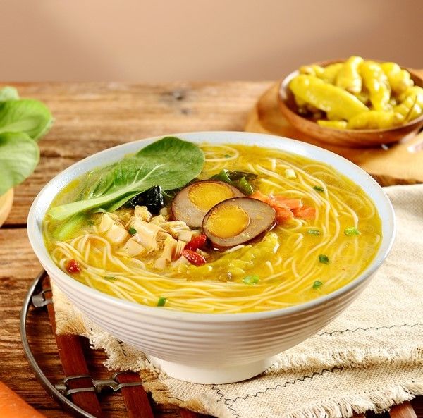 Niet-geroosterde soep Instant Noodles Spicy Beef Flavor Ramen Instant Noodles China glazen noedels