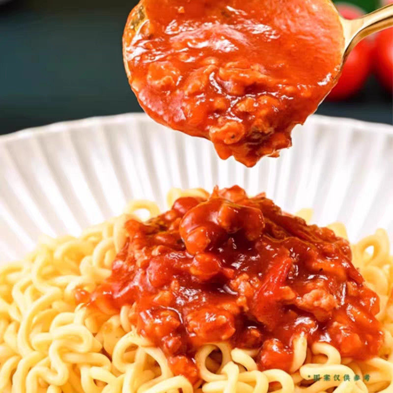 Categorie Roeren Instant Chinese Noodles Chinese Fast Noodles Tomatensaus smaak